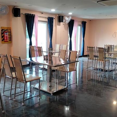 Hotel Madigai Танджавур Екстериор снимка